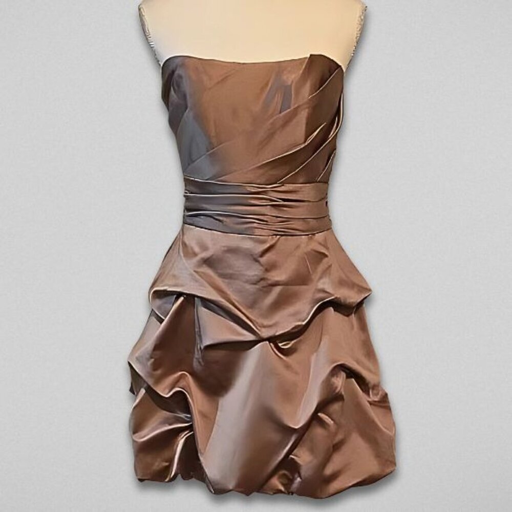 David’s Bridal Mini Strapless Neckline Bubble Hem Ruched Bodice Brown Women’s 12